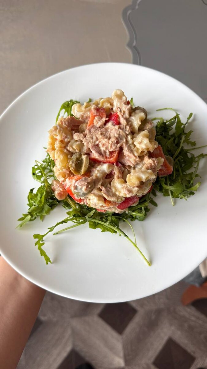 Нежный салат-паста с тунцом для легкого ужина