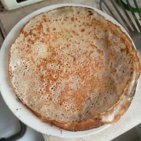 Как приготовить идеальные кружевные блины к Масленице