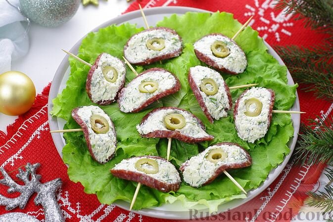 Творим новогодние закуски вместе с драконами — яркие рецепты для корпоративного стола