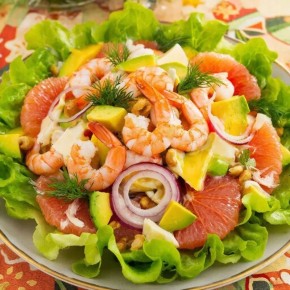 Салат для праздника: Тигровые креветки, авокадо и грейпфрут