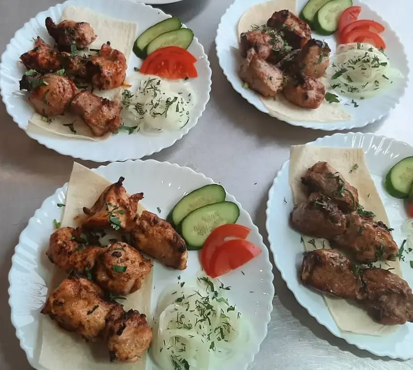 Искусство подачи шашлыка: как порадовать гостей