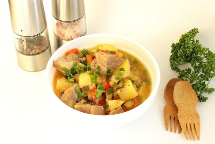 Тёплое жаркое по-домашнему: готовим с любовью