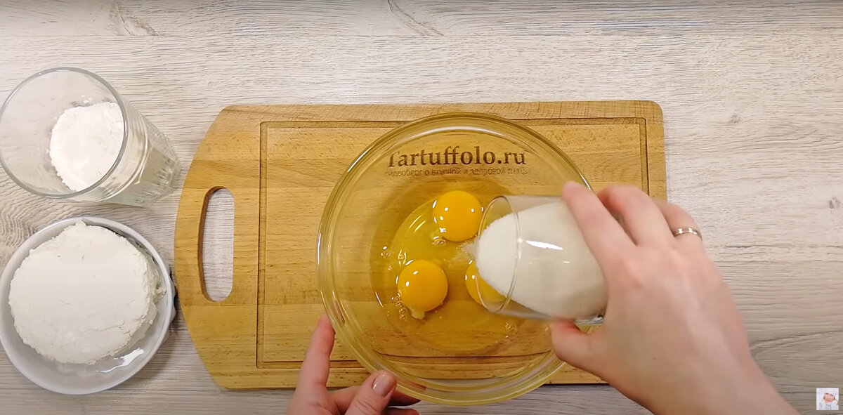 Творожный пирог «Вкусняшка»: быстрота и нежность в одном блюде