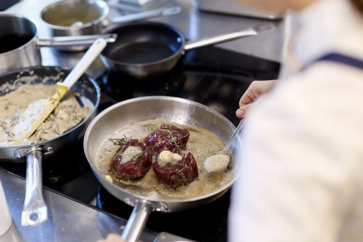 Искусство сочетания мяса и рыбы: секреты от шефов