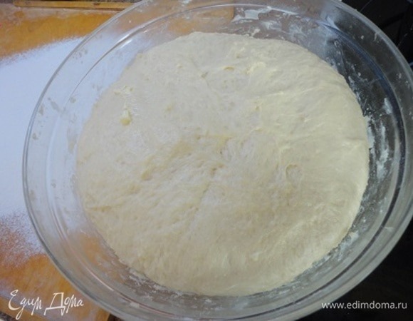 Волшебство с яблоками: кекс на дрожжах, который покорит сердце