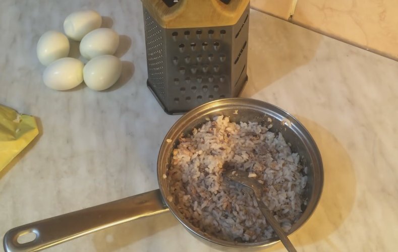 Вкусные пирожки с сайрой: простой рецепт на каждый день