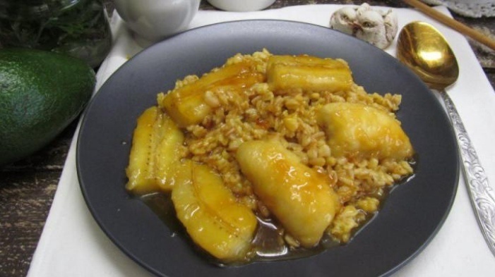 Необычная овсянка: тропический вкус с карамельным бананом