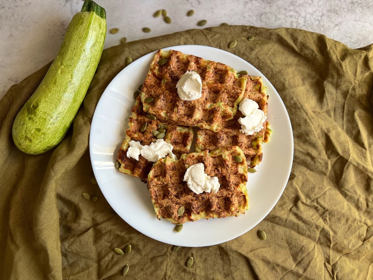 Необычные кабачковые вафли: сладкое или соленое?