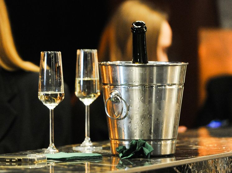 ������������� ��������: ����� 900 ����� ������� �������� � ���