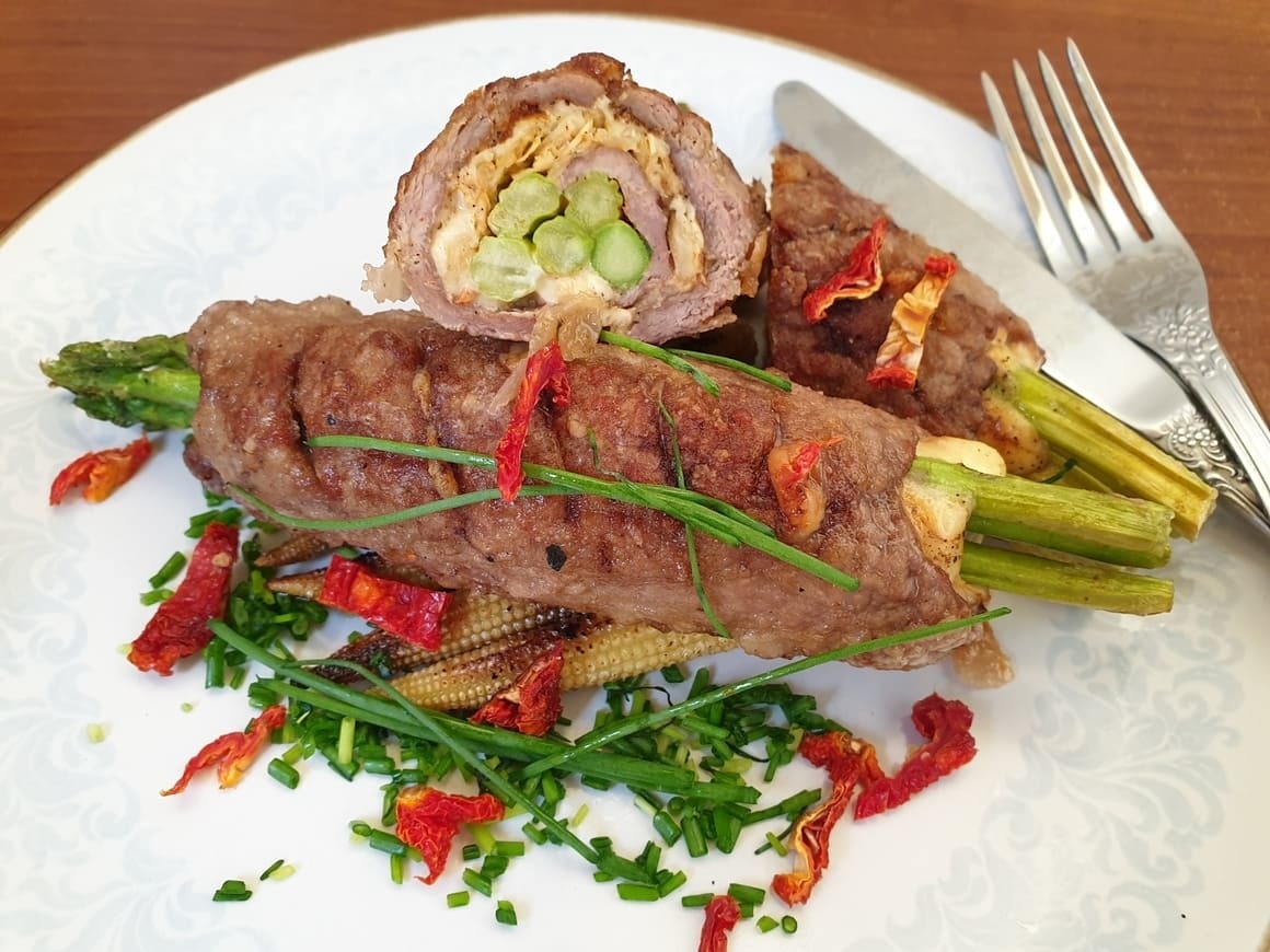 Круче, чем в ресторане! Рулетики из говядины со спаржей за 30 минут