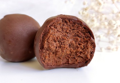 Новый взгляд на классическое десерт: пирожное "картошка" без сахара и глютена