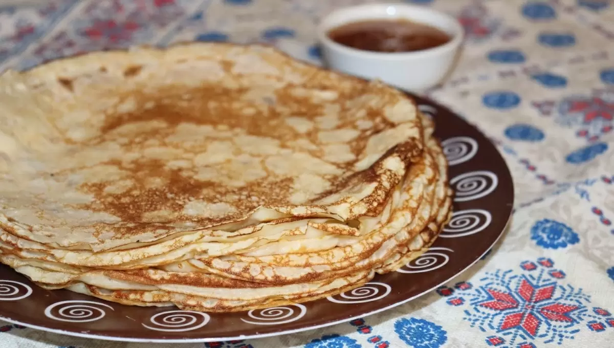 Как приготовить блины на кефире: секрет легкости и воздушности