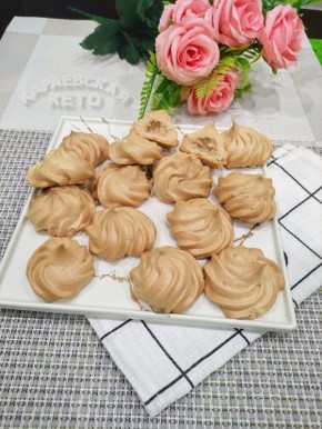 Кето-десерт безе: простота и вкус в каждой ложке