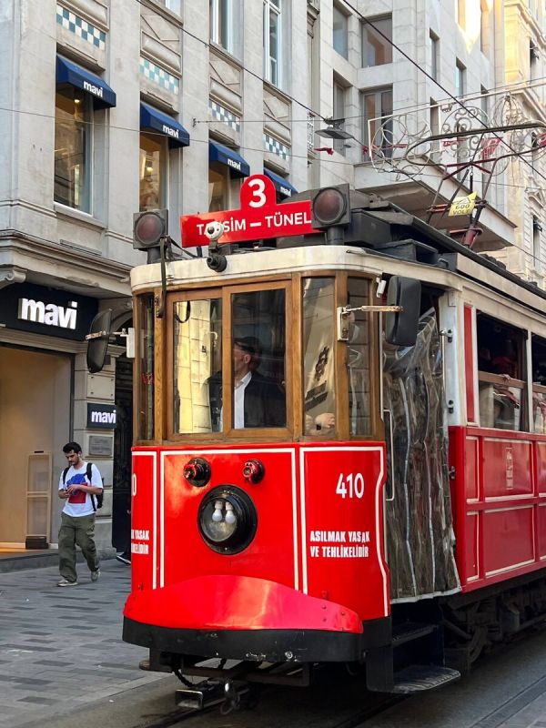 �������� ��� � ���� � 2800: ��� �������� �������� Taksim � Columbus