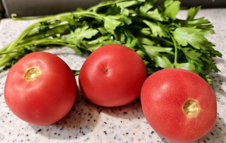 Летний салат, который взорвет ваши вкусовые рецепторы: попробуйте Шакароб!