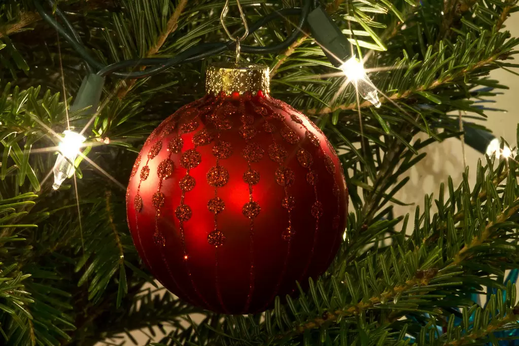 Как оформить новогодний стол: праздничные идеи для волшебного вечера