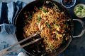 Сочные кусочки Хоккиенской лапши: просто и быстро