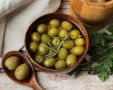 Листья оливы могут помочь снизить уровень холестерина