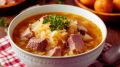 Щи из квашеной капусты: комфорт и вкус в каждой тарелке