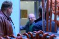Как не допустить порчи колбасы: секреты правильного хранения